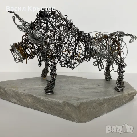 Авторска статуетка - Бик, "Бикът на Победата", уникат, снимка 1