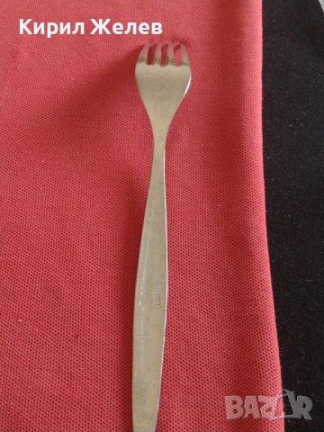 Стара вилица от соца с маркировка В. Търново неръждаема стомана за КОЛЕКЦИОНЕРИ 17018, снимка 4 - Други ценни предмети - 43818379