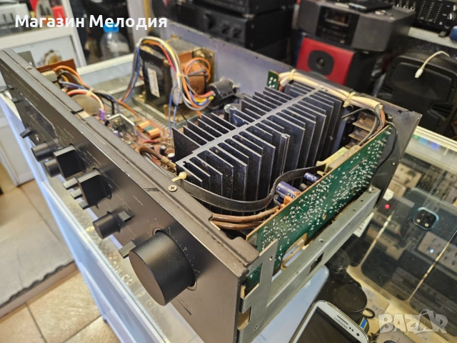 Усилвател Technics SU-V4A Усилвателя е с проблем - няма звук! Продава се за части или ремонт., снимка 8 - Ресийвъри, усилватели, смесителни пултове - 52321761