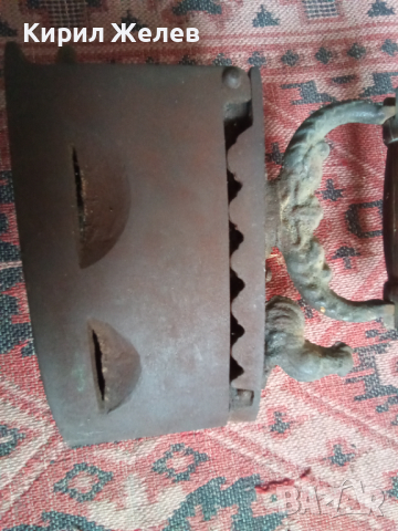 Стара чугунена ютия с въглища жар 26739, снимка 3 - Антикварни и старинни предмети - 36396805