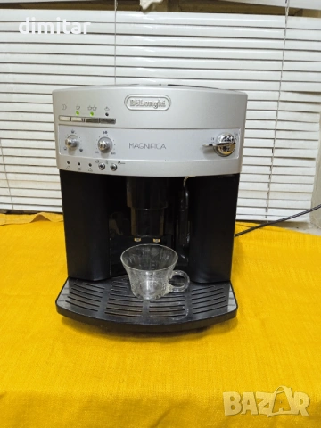 Кафе автомат Delonghi Magnifica , снимка 2 - Кафемашини - 53339591