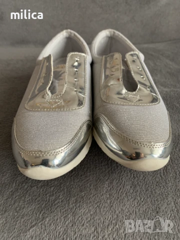 Сребърни маратонки, снимка 5 - Маратонки - 50625838