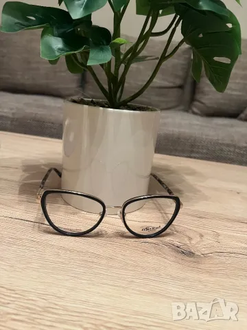 Диоптрична рамка, снимка 4 - Слънчеви и диоптрични очила - 48868459