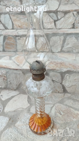Красива старинна газена лампа с усукано стъкло , снимка 7 - Настолни лампи - 52747707