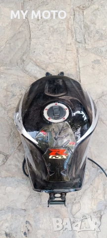 GSXR 1000 k4 резервоар , снимка 3 - Части - 51701354