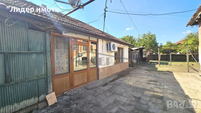 Къща с дворно място от 507 кв.м. в с. Цалапица, снимка 3 - Къщи - 52120605