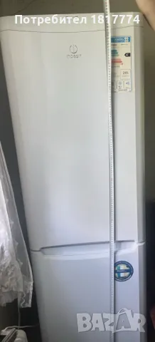 Продавам Хладилник с фризер Indesit BAAN13, снимка 2 - Хладилници - 47420186