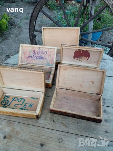 Стари дървени кутии, снимка 3 - Антикварни и старинни предмети - 37545011
