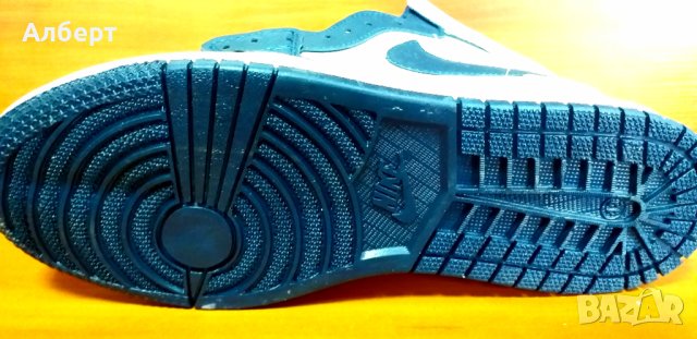 Обувки Nike Air Jordan, снимка 2 - Кецове - 43396231