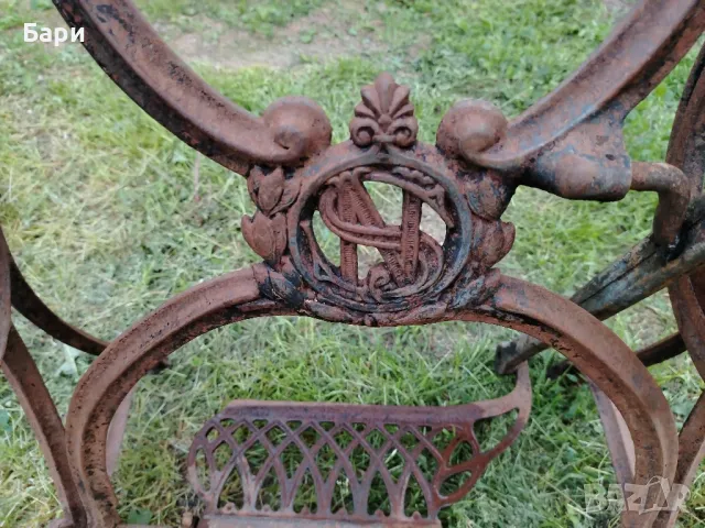 Красиви крака на стара шевна машина NS/BRUDER-KEPICH, снимка 3 - Колекции - 50370250