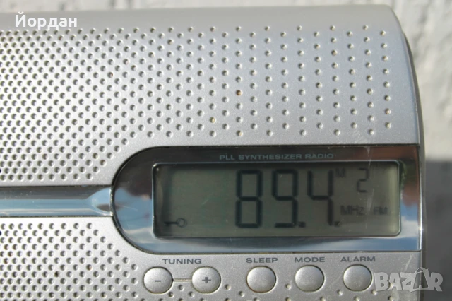 Радио с аларма ''Grundig Music BOY 51'', снимка 14 - Радиокасетофони, транзистори - 50989335