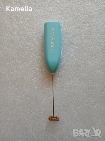 Малък ръчен миксер за фрапе, мляко и др.