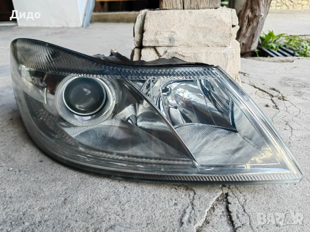 Фар Skoda Octavia 2 2008-2013г. десен Фар Шкода Октавиа Оригинален, снимка 1