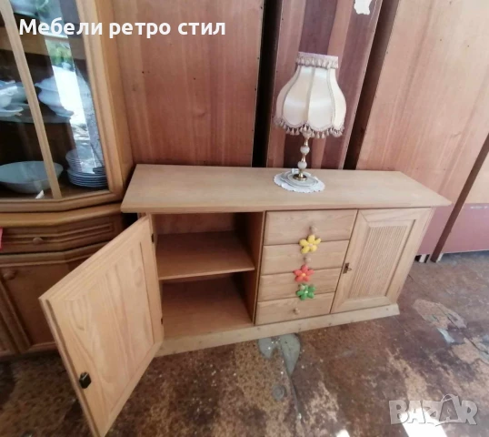 Скрин изработен изцяло от естествено дърво. С 4 чекмеджета и 2 врати. , снимка 4 - Шкафове - 50977665