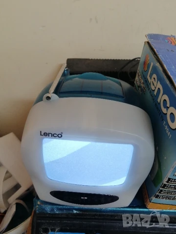 Ретро телевизорче LENCO T9041, снимка 2 - Телевизори - 50671035