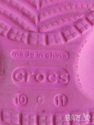 домашни чехли Crocs Hello Kitty, снимка 5 - Детски сандали и чехли - 43725848