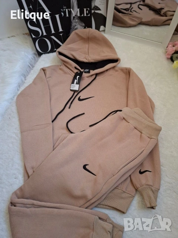 ватирани дамски екипи найк, снимка 2 - Спортни екипи - 53459344