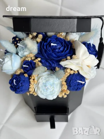 Букети от соеви свещи за абитуриенти и абсолвенти, снимка 5 - Подаръци за жени - 49943421