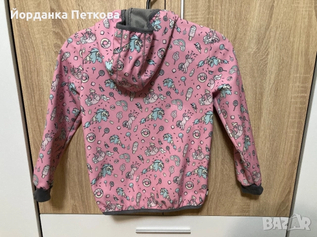 Детско софтшел яке 116 р-р, снимка 2 - Детски якета и елеци - 52539823
