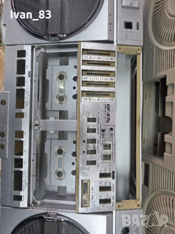 Радиокасетофон Sharp gf 575 НА ЧАСТИ!, снимка 12 - Радиокасетофони, транзистори - 47719347