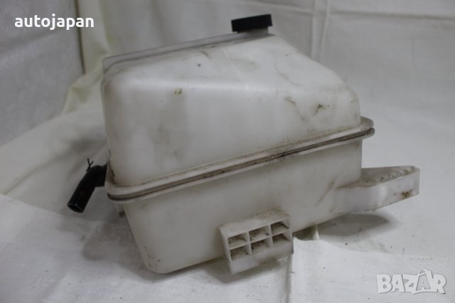 Казанче антифриз Мазда 5 2.0 146кс 05г Mazda 5 2.0 146hp 2005, снимка 2 - Части - 43502119