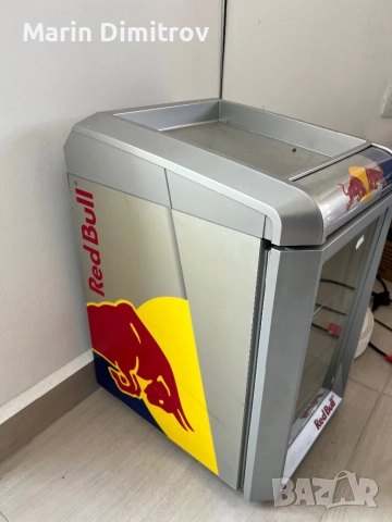 Мини хладилник RED BULL, снимка 2 - Хладилници - 52975524