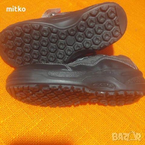 Защитни обувки COFRA , снимка 3 - Дамски ежедневни обувки - 53383275