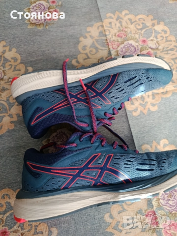 Маратонки за момиче Асикс, снимка 4 - Детски маратонки - 51765054