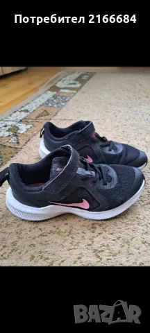 Маратонки Nike, снимка 3 - Детски маратонки - 49544406