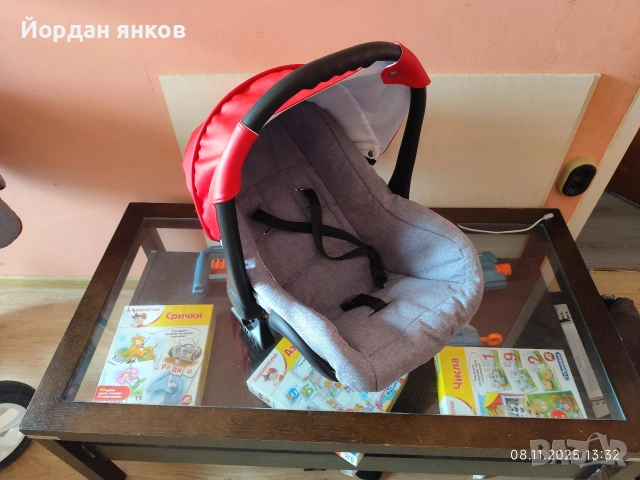 Бебешка количка 3 в 1 със столче за кола Karwala – Сиво и Червено, снимка 10 - Детски колички - 53012823