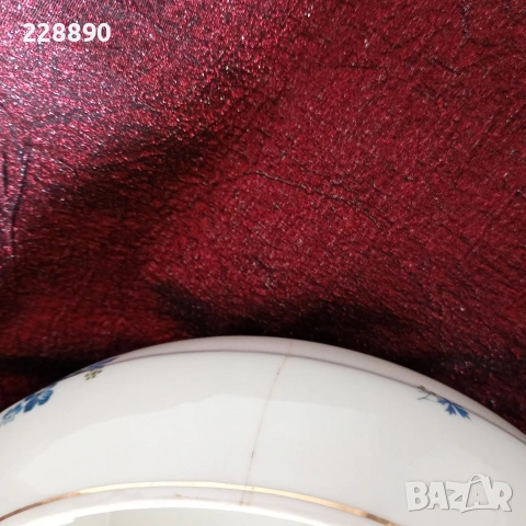 Български порцелан сервиз -35части, снимка 3 - Антикварни и старинни предмети - 53219008