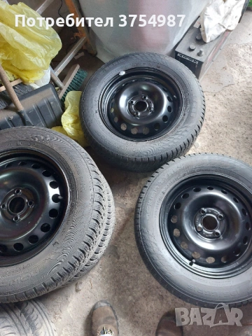 Продавам четири броя железни джанти 15 цола 4х100 - 60.1 за Рено,Дачия 
