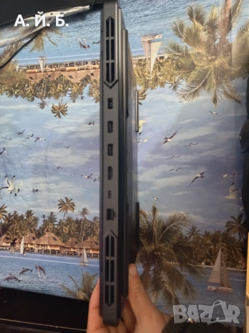 Лаптоп Lenovo Legion 5 с i9-14900HX, 32 GB ram, RTX 4070, 1600p, 240 Hz и 2 TB NVMe, снимка 6 - Лаптопи за игри - 52415944