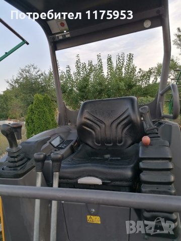 Багер Volvo EC15D, 2016 година на производство на 952 мото часа , снимка 7 - Индустриална техника - 37505274