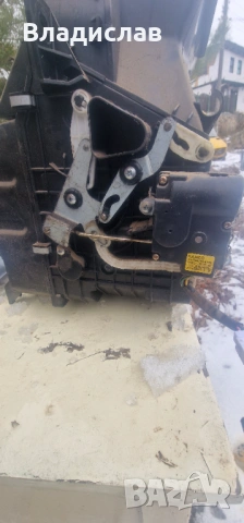 Радиатор и клапи парно Киа Джойс , снимка 2 - Части - 53225806