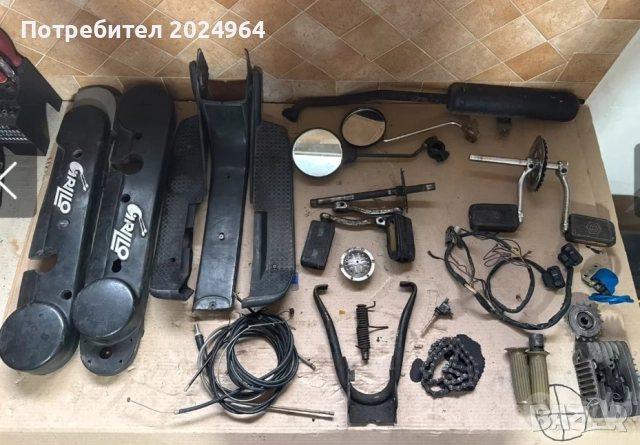 Piaggio Grillo на части