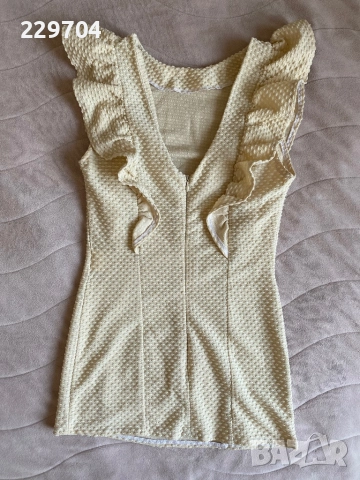 Дамски топ с изрязан гръб, снимка 2 - Корсети, бюстиета, топове - 51654416