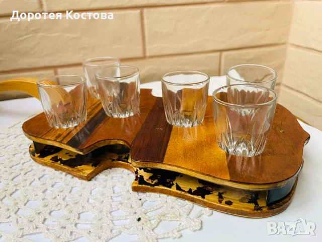 Красива цигулка с 6 чаши за ш0тове от Англия, снимка 4 - Антикварни и старинни предмети - 53587921