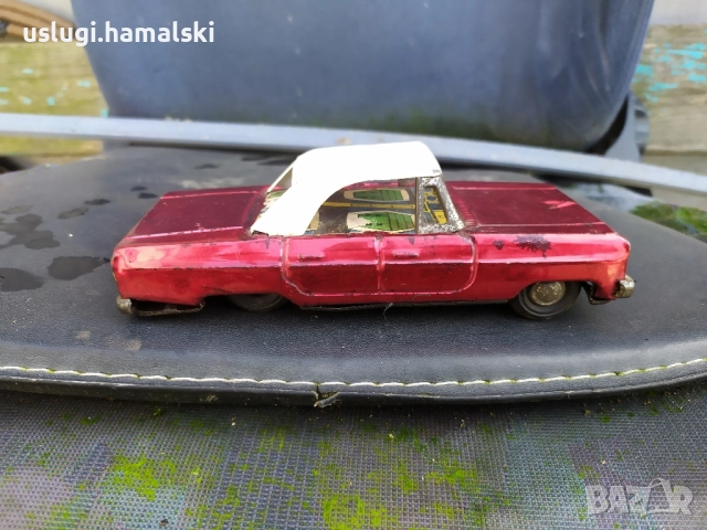 Стара ламаринена играчка