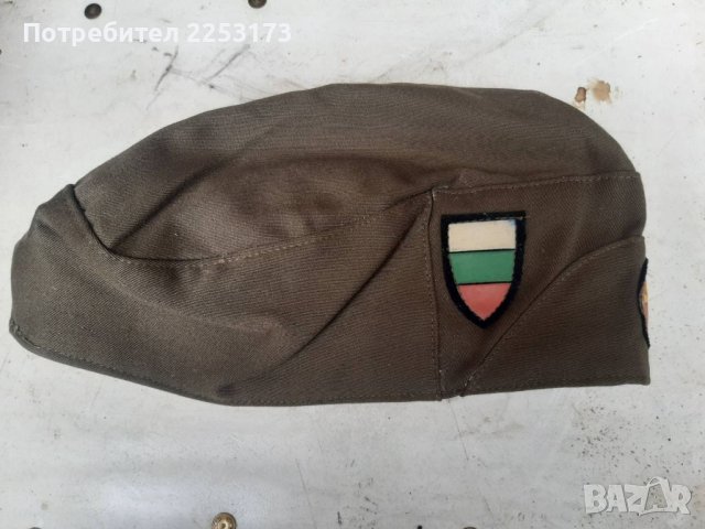 Зелени и кафяви войнишки кепета,Нво., снимка 1