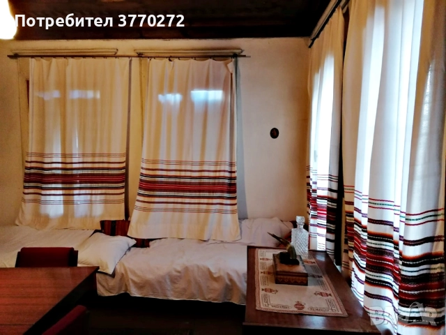 Продава възрожденска къща Карлово, снимка 2 - Къщи - 52582126