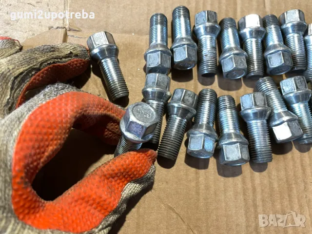 Продавам Болтове за Джанти Истински М14х1.5х17мм, снимка 2 - Аксесоари и консумативи - 49588489