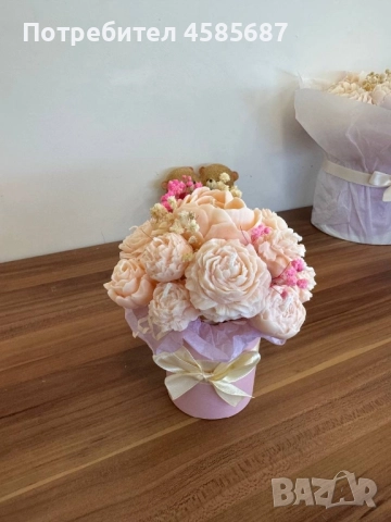 Цветя от свещи, изработени от естествен соев восък, ръчно изработени., снимка 6 - Изкуствени цветя - 51617704