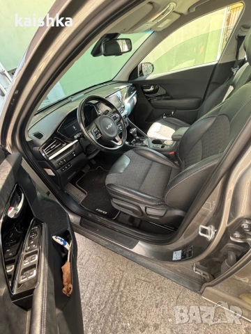 Kia Niro Plug-in Facelift , снимка 4 - Автомобили и джипове - 52147430