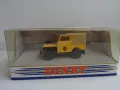 1:43 DINKY MATCHBOX LAND ROVER КОЛИЧКА МОДЕЛ, снимка 1