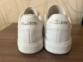 Адидас маратонки в бяло, снимка 3