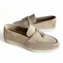 Комфортни дамски мокасини в бежово от естествен велур с красив и нежен аксесоар, снимка 1