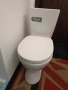 Продавам тоалетна моноблок , снимка 1