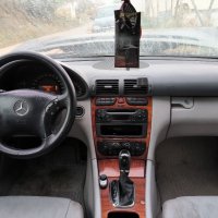 Mercedes Benz C220 CDI Мерцедес Ц220 НА ЧАСТИ, снимка 3 - Автомобили и джипове - 43092458