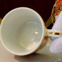 Чаша с чиния японски порцелан Eiwa Kinsei,злато,пауни. , снимка 6 - Антикварни и старинни предмети - 37925311